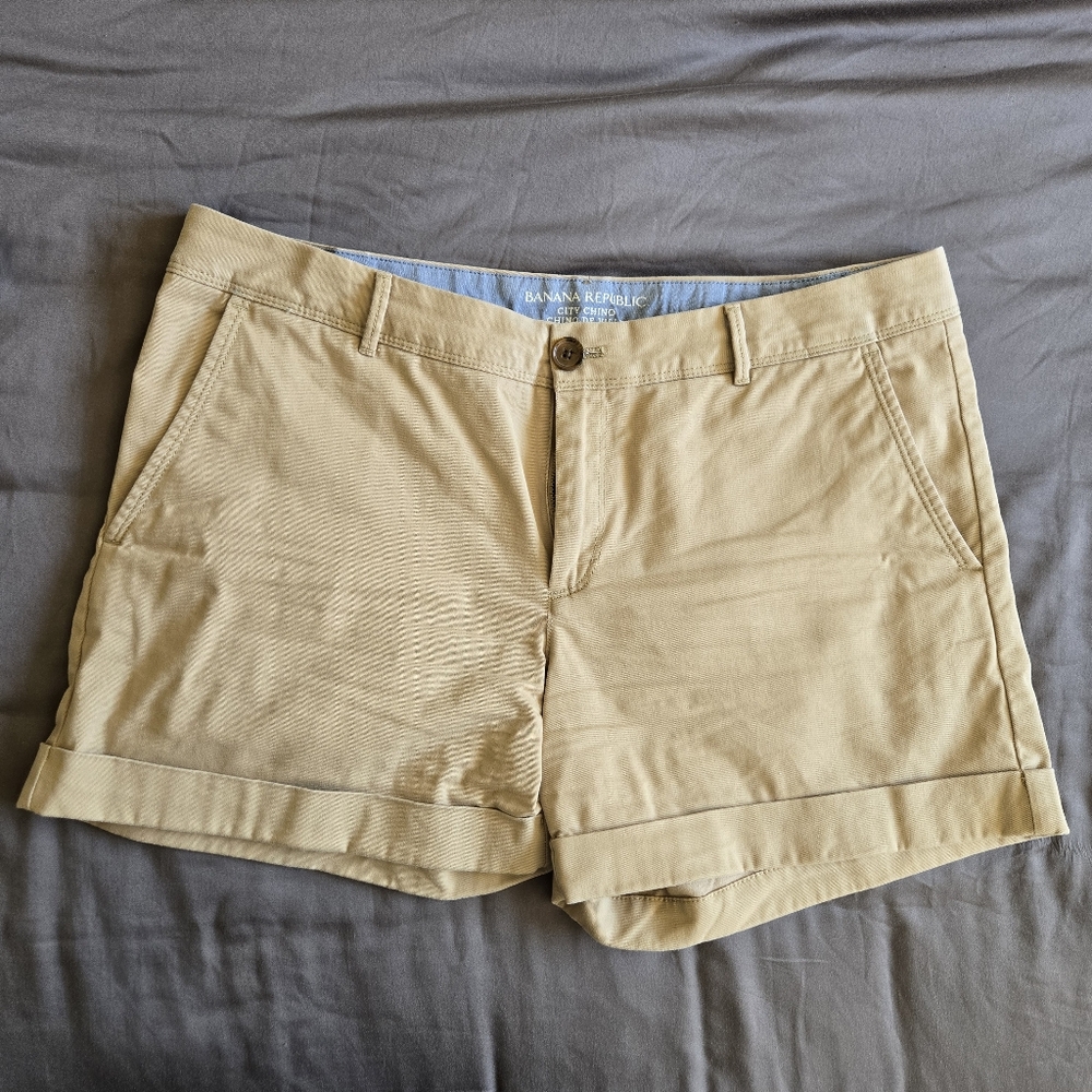 Banana Republic Women's City Chino Cotton Shorts - Size 12